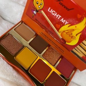 Too Faced Light My Fire Mini Eye Shadow Palette